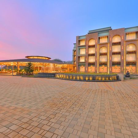 Urbane By Treat Daman Hotel Ngoại thất bức ảnh