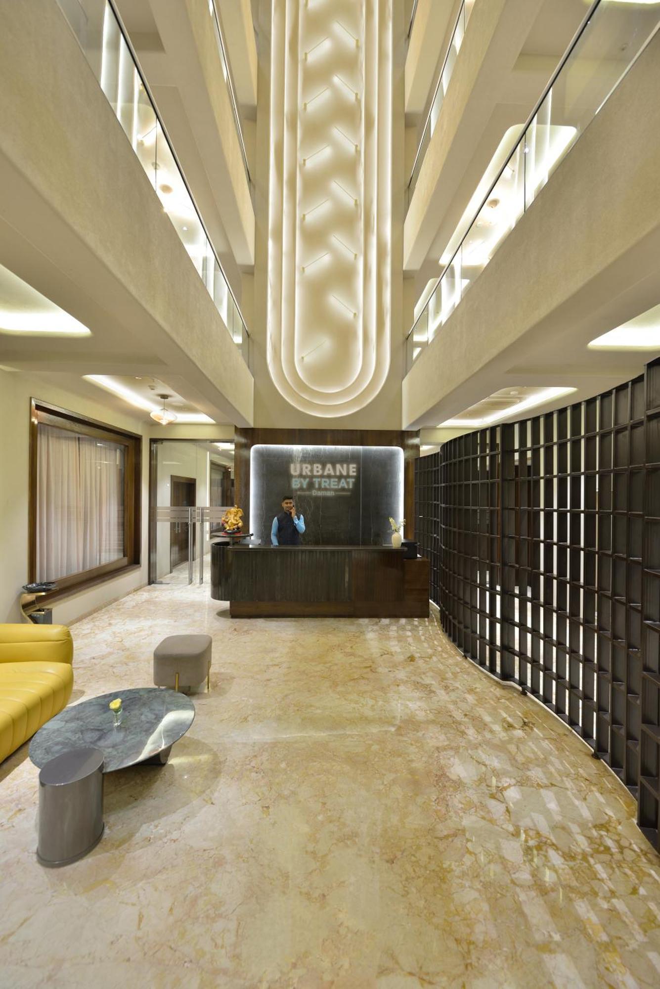 Urbane By Treat Daman Hotel Ngoại thất bức ảnh