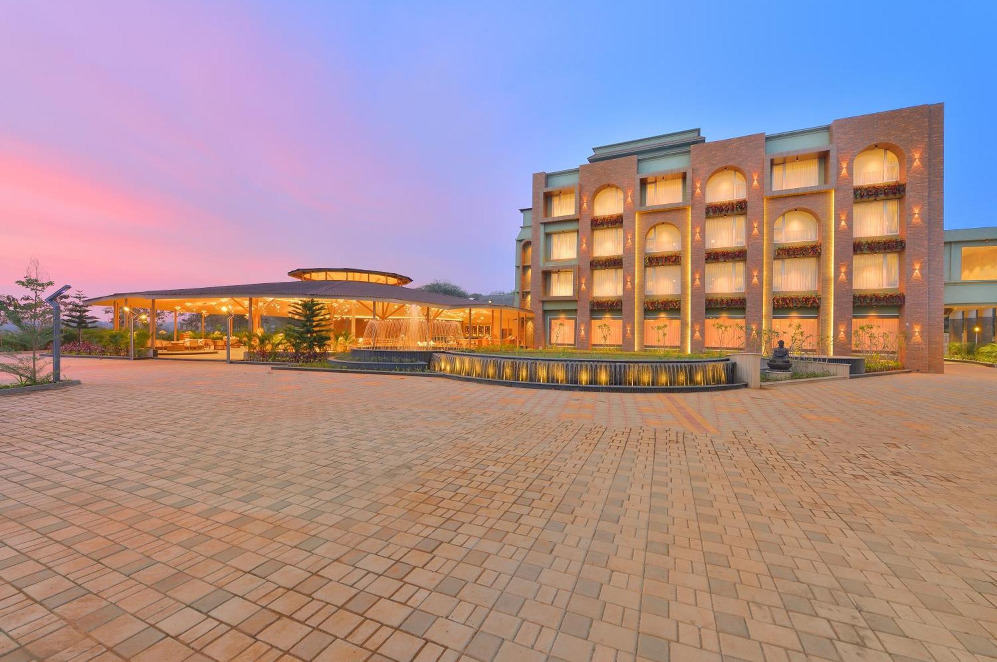 Urbane By Treat Daman Hotel Ngoại thất bức ảnh